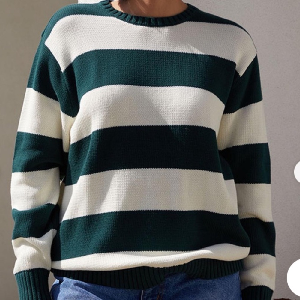 BRANDY MELVILLE SWEATER